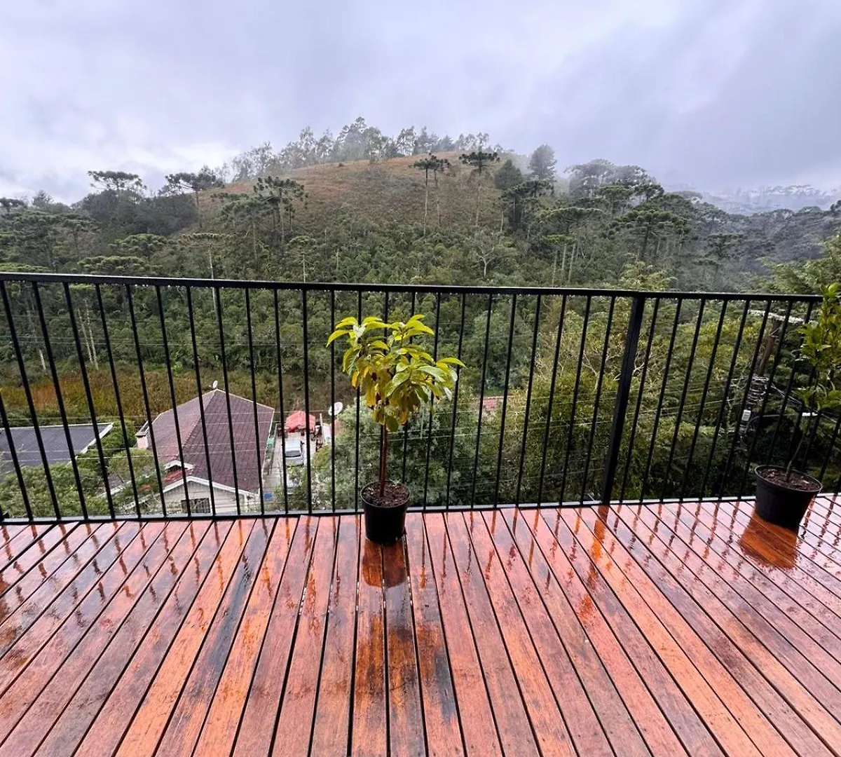 Homestay Casa Dos Neves Suite Master Campos do Jordao